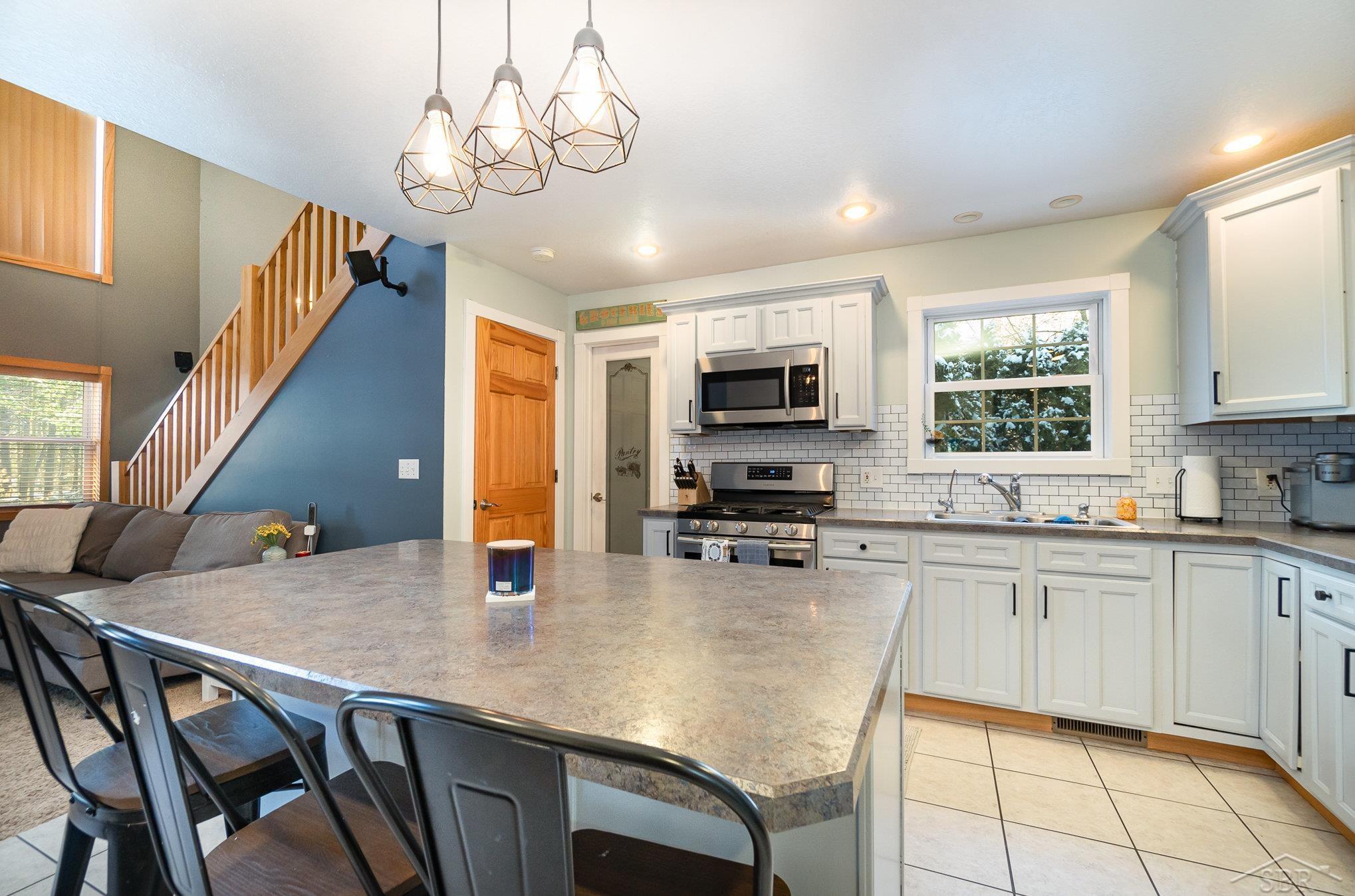 3590 South Brennan Road Hemlock, MI 48626 - Photo 7 of 20