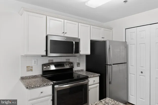 $379,900 | 104 Paoli Pointe Drive, Unit 104G, Paoli, PA 19301