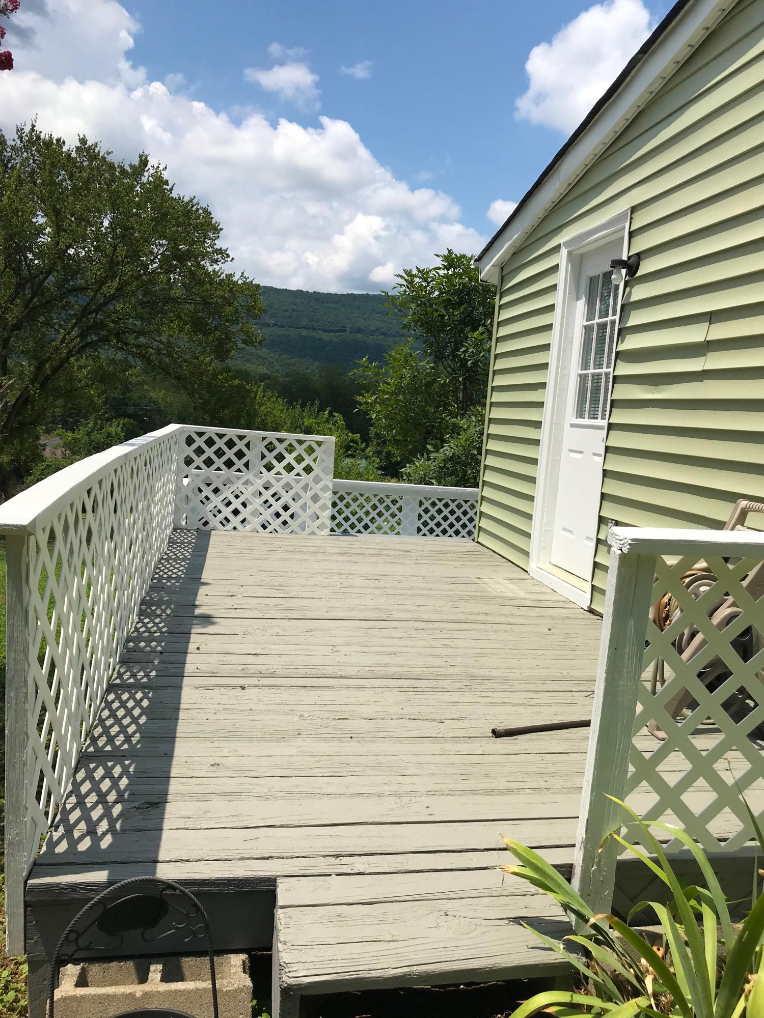 337 Patten Chapel Road Chattanooga, TN 37419 - Photo 14 of 17 337 Patten Chapel side deck