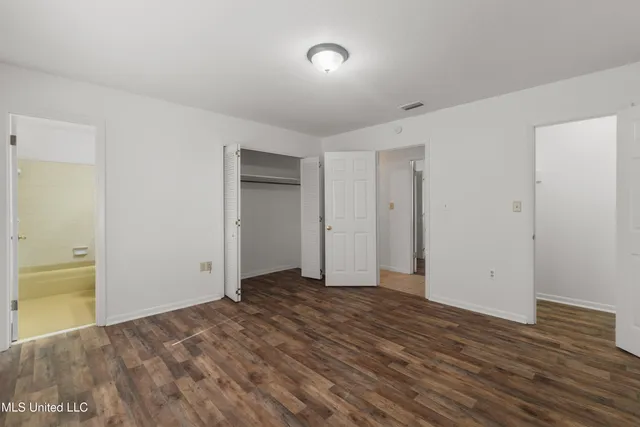 $194,500 | 301 West Ray Drive, Hattiesburg, MS 39402