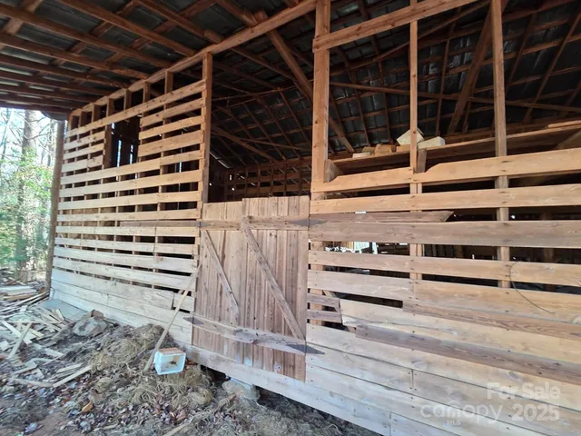 $499,900 | 4992 Leger Road, Connelly Springs, NC 28612