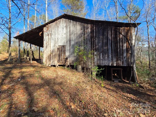 $499,900 | 4992 Leger Road, Connelly Springs, NC 28612