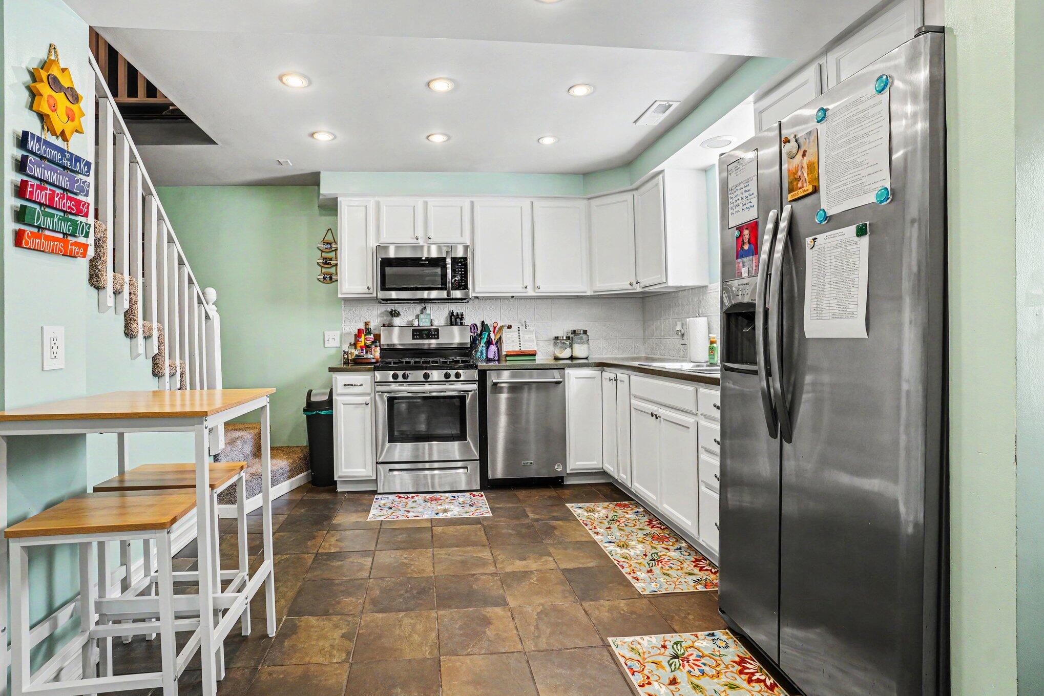 11230 Lakeshore Drive Three Rivers, MI 49093 - Photo 9 of 40 file_5515
