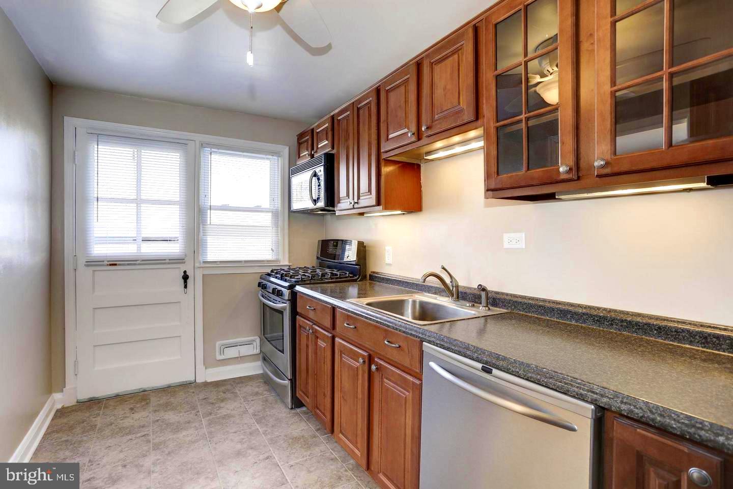 1213 Newfield Road Baltimore, MD 21207 - Photo 5 of 9