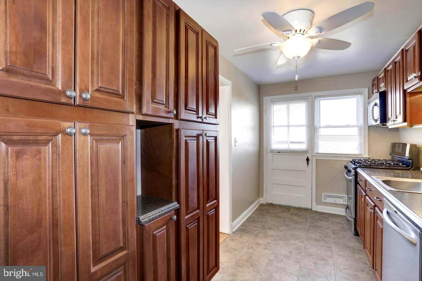 1213 Newfield Road Baltimore, MD 21207 - Photo 6 of 9