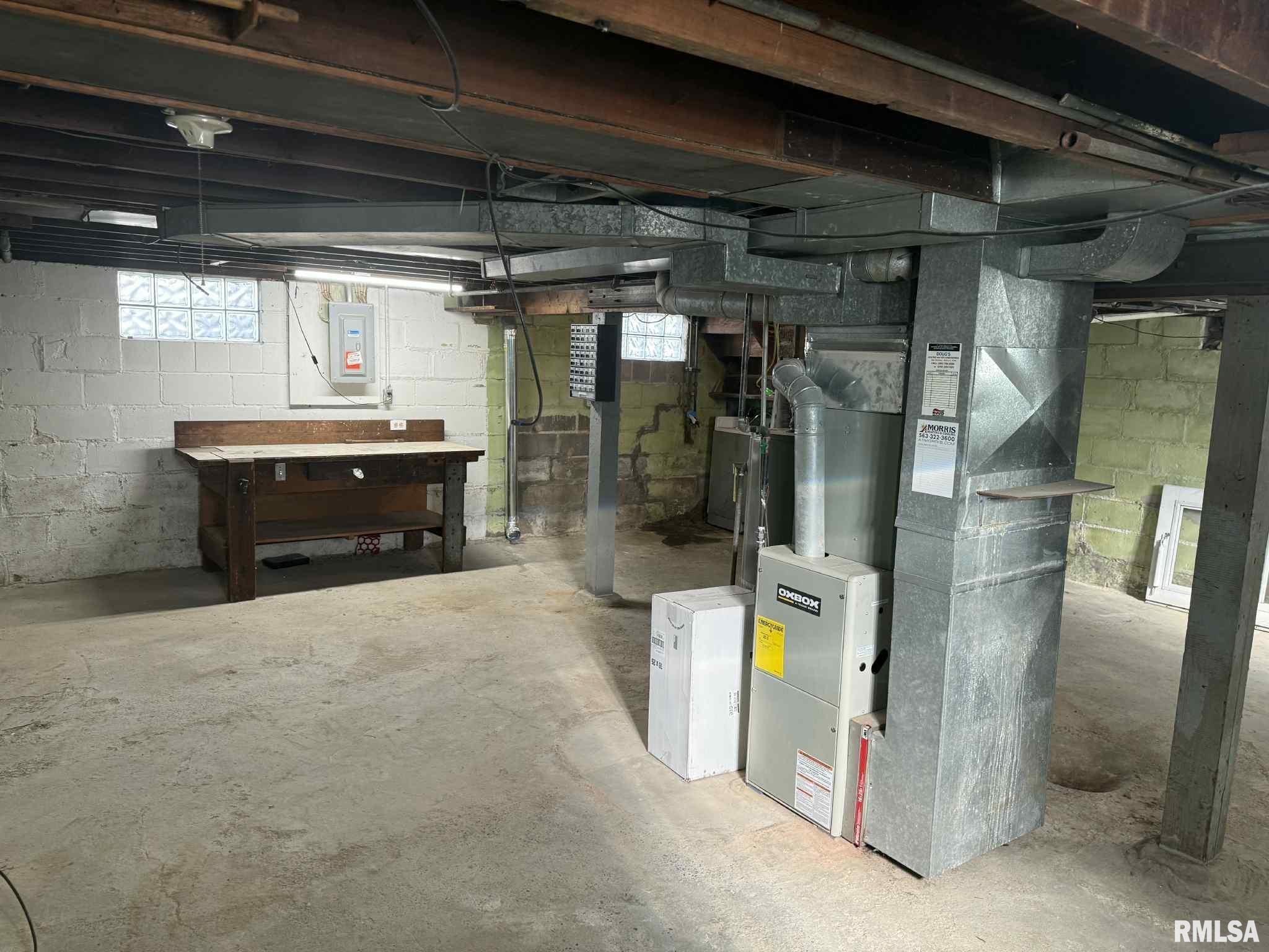 2209 39th Street Rock Island, IL 61201 - Photo 13 of 16