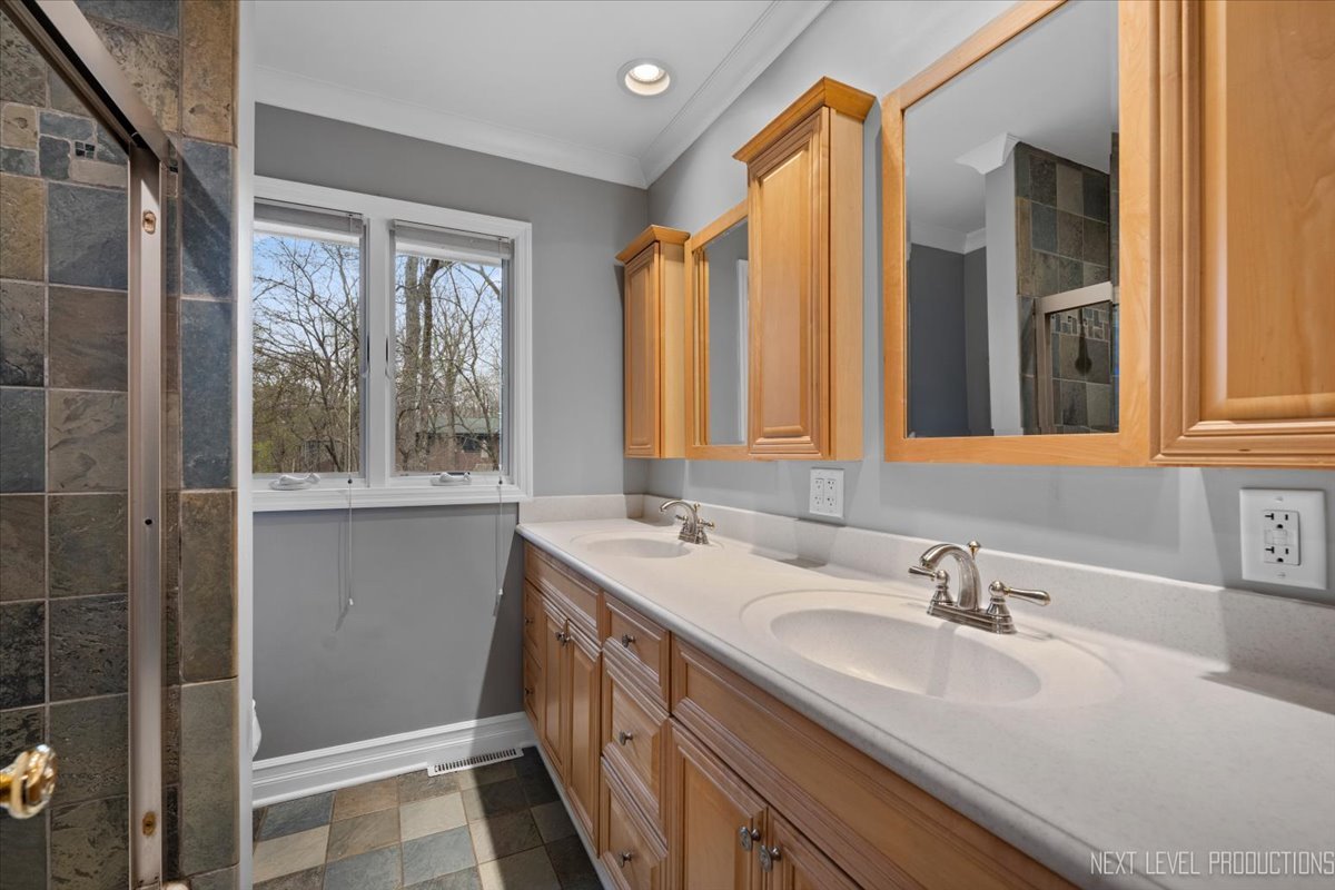 6N381 Old Homestead Road St. Charles, IL 60175 - Photo 20 of 50 Gallery Image 20