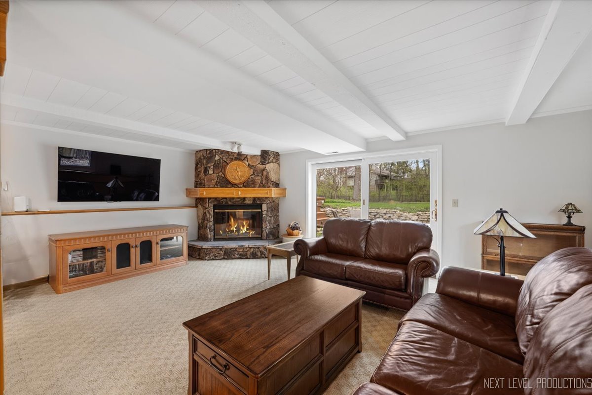 6N381 Old Homestead Road St. Charles, IL 60175 - Photo 23 of 50 Gallery Image 23