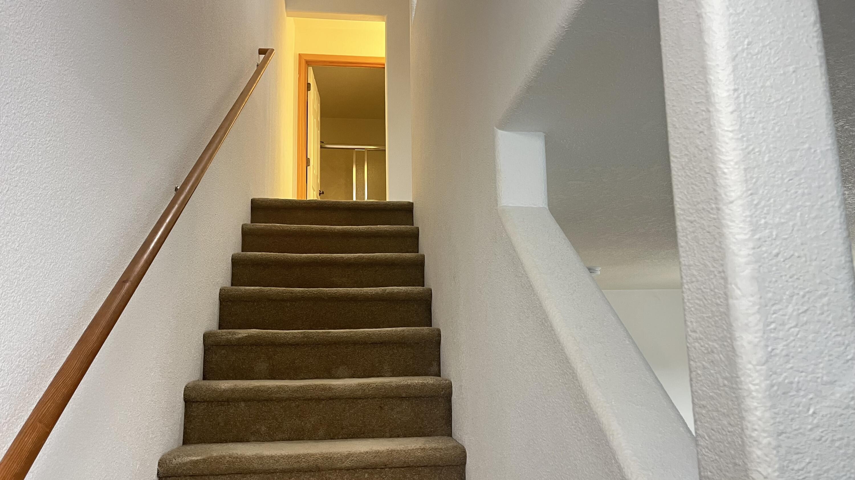 450 Midway Road, Unit 5 Medford, OR 97501 - Photo 24 of 46 a view of entryway