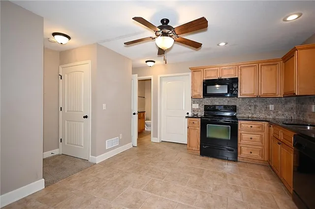 $225,000 | 13719 Post Oak Lane, Platte City, MO 64079