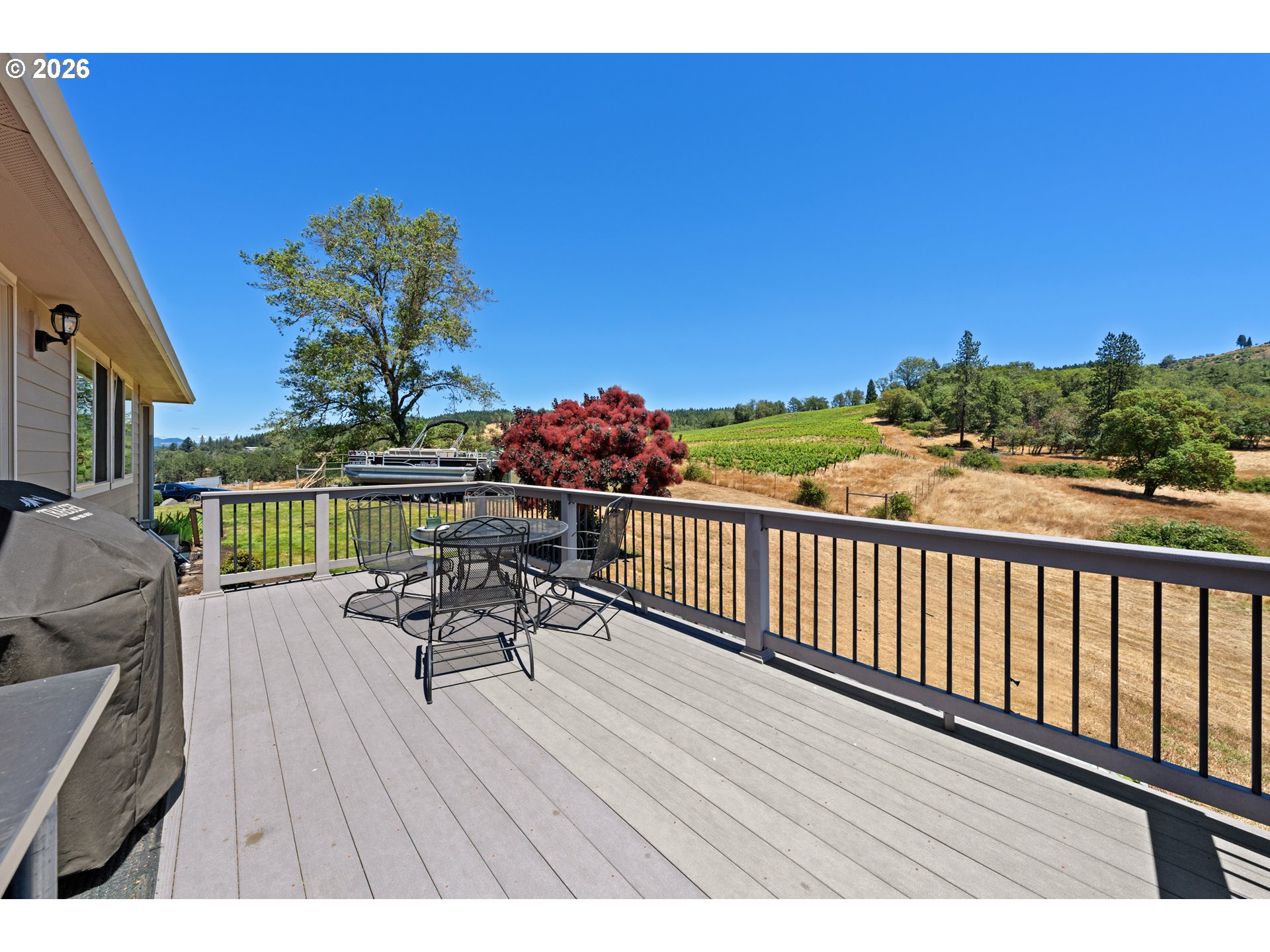 3721 Colonial Road Roseburg, OR 97471 - Photo 32 of 48