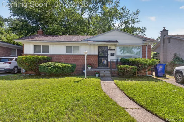 $200,000 | 21326 Ithaca Avenue, Ferndale, MI 48220