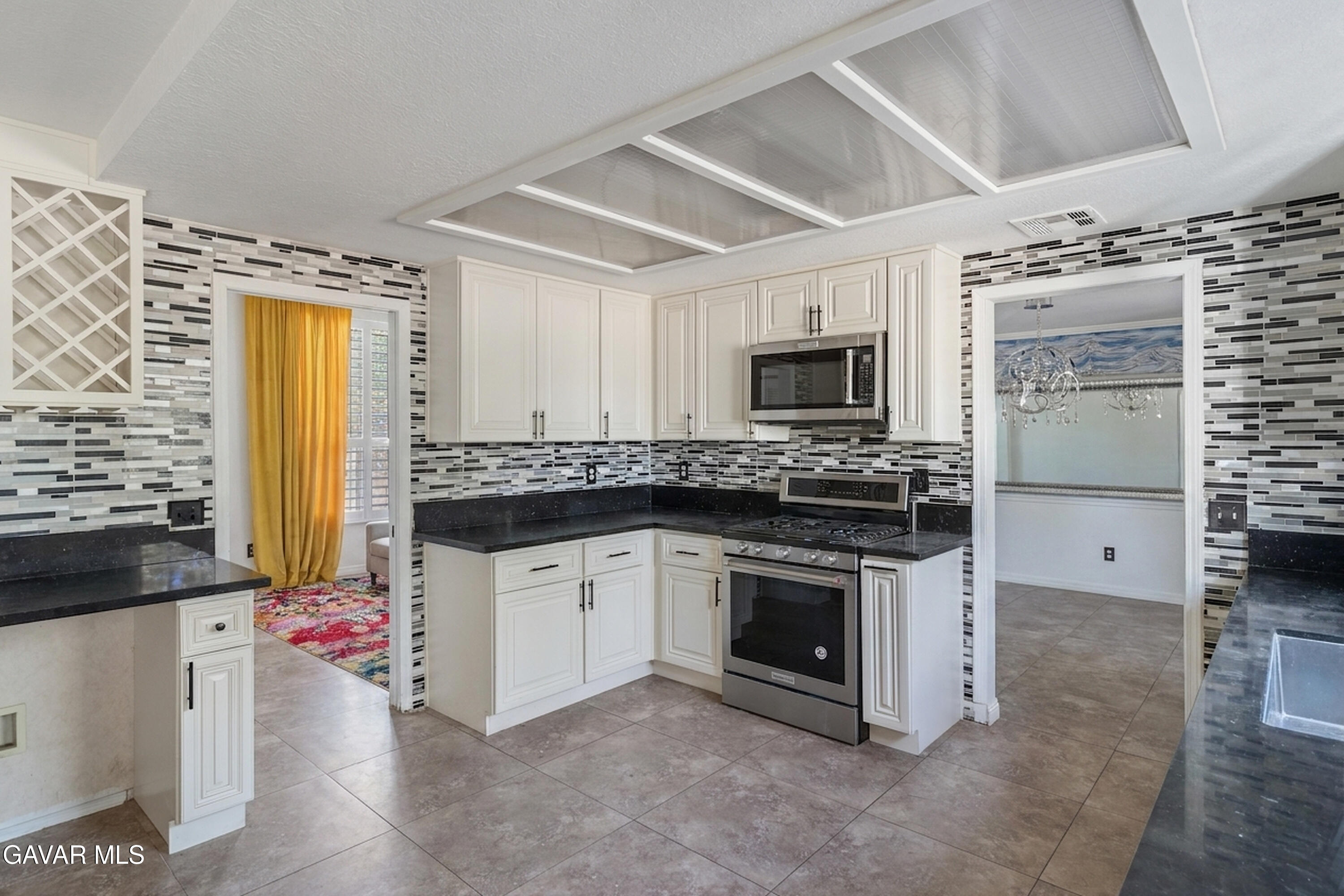 3735 Paula Lancaster, CA 93535 - Photo 15 of 54 Kitchen-5_E
