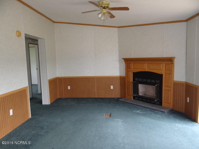 7529 Wiggins Mill Road Lucama, NC 27851 - Photo 2 of 12 7539 Wiggins Mill Family Room