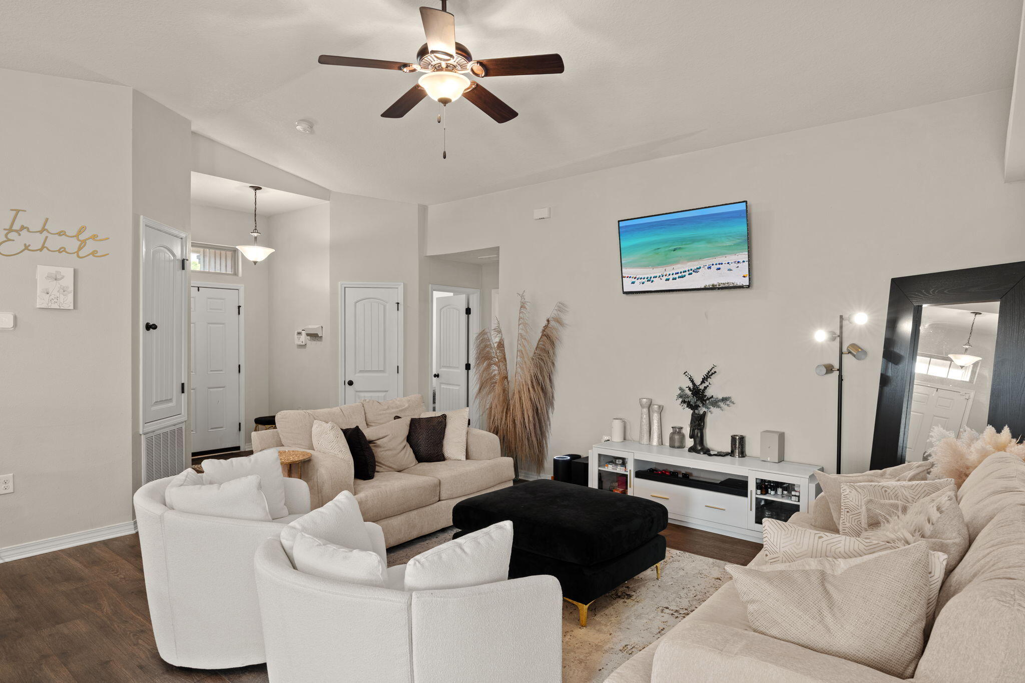 124 Lillian Way Crestview, FL 32536 - Photo 11 of 31 Living Area