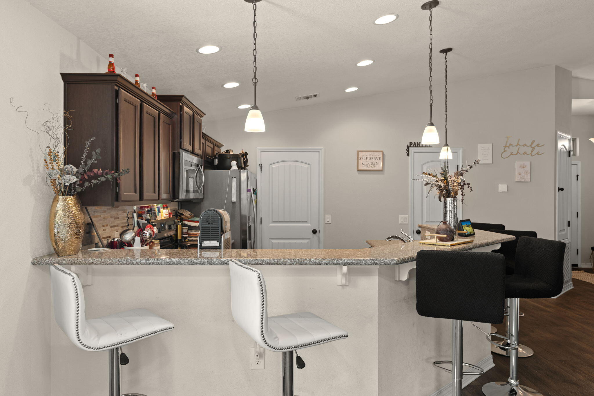 124 Lillian Way Crestview, FL 32536 - Photo 13 of 31 Breakfast Bar