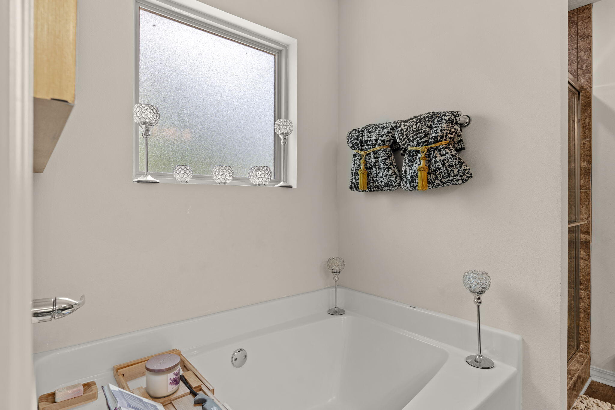 124 Lillian Way Crestview, FL 32536 - Photo 23 of 31 Master Bathroom