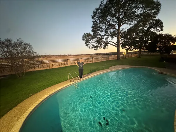 $3,750,000 | 2520 Highway 304, Smithville, TX 78957