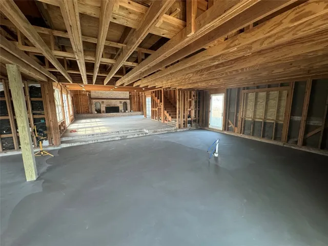 $4,995,000 | 2520 Highway 304, Smithville, TX 78957