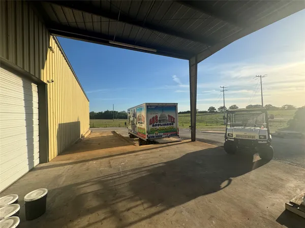 $3,750,000 | 2520 Highway 304, Smithville, TX 78957