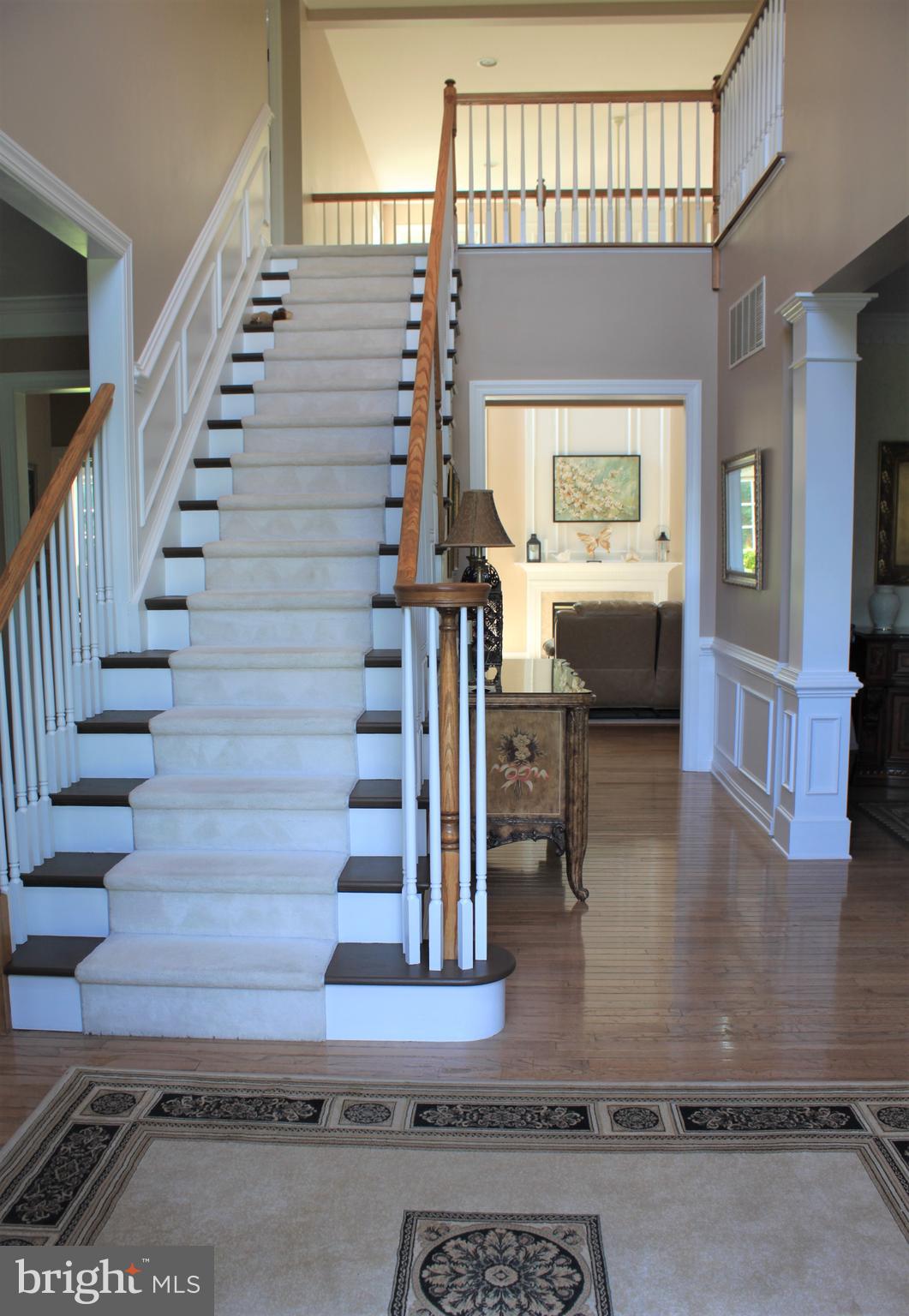 118 Clover Road Ivyland, PA 18974 - Photo 11 of 53 Front Foyer