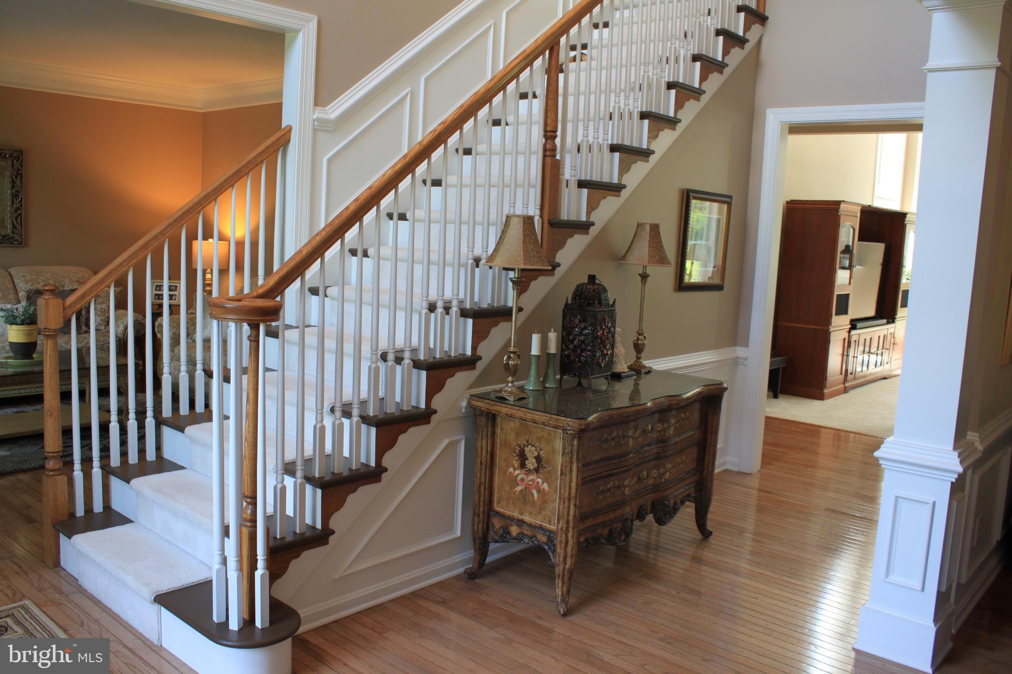 118 Clover Road Ivyland, PA 18974 - Photo 12 of 53 Front Foyer
