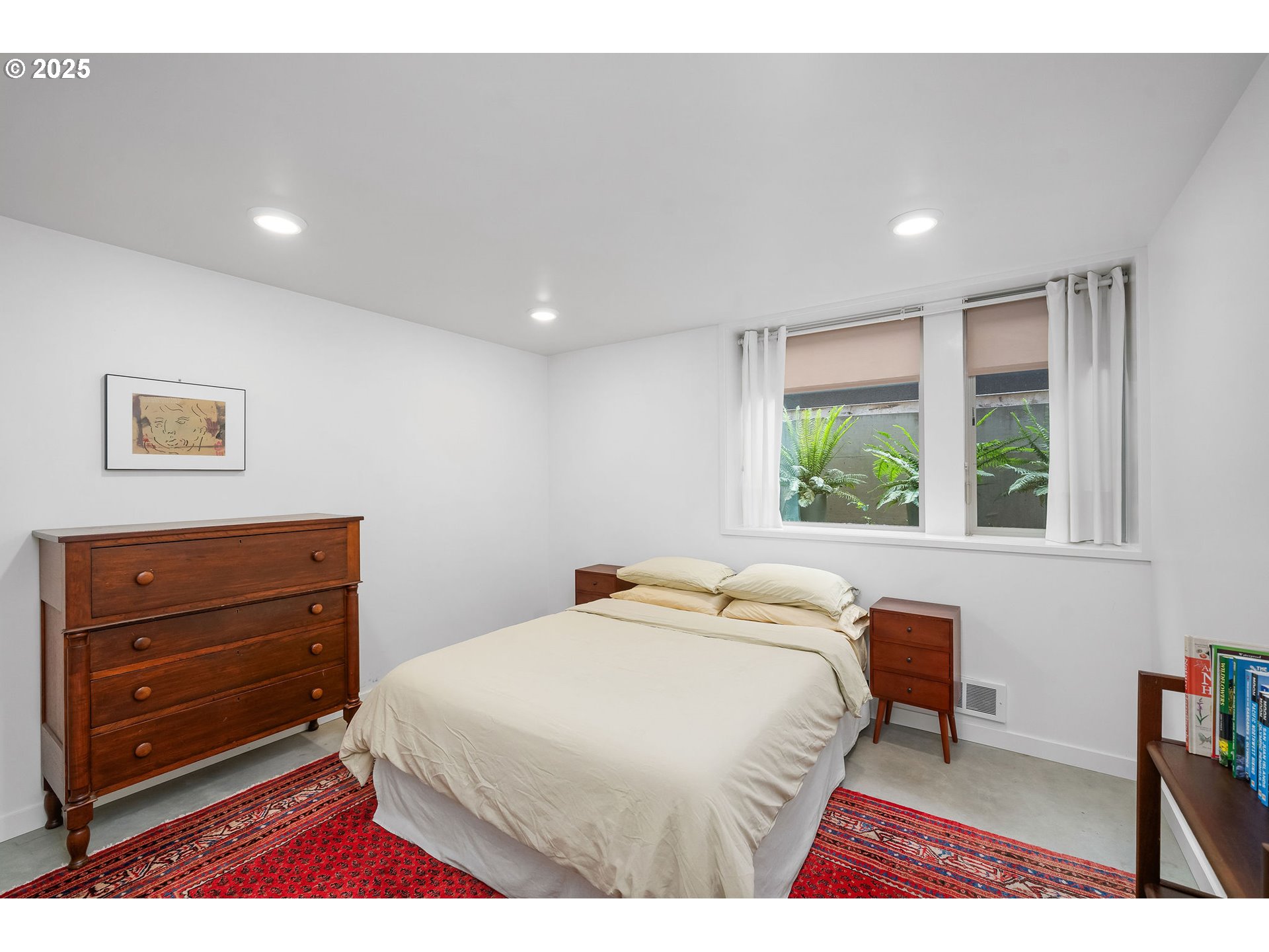 3961 Southeast Berkeley Way Portland, OR 97202 - Photo 44 of 48