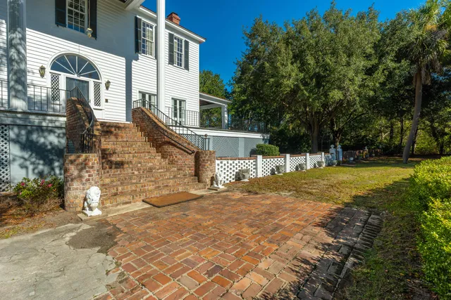 $995,000 | 927 Fishburne Road, Pinopolis, SC 29469