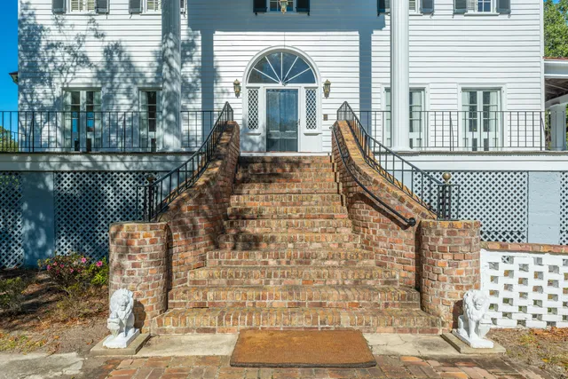 $995,000 | 927 Fishburne Road, Pinopolis, SC 29469