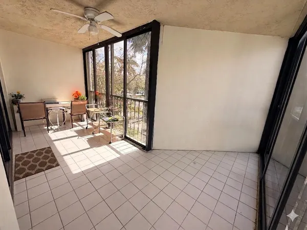 $2,500 | 16251 Golf Club Road, Unit 312, Weston, FL 33326
