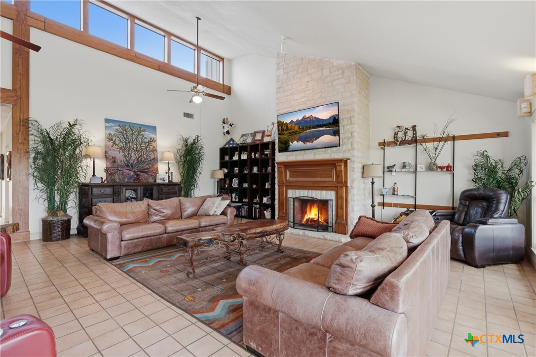 4874 Old Lehmann Road Kingsbury, TX 78638 - Photo 13 of 48