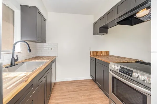 $1,650 | 1000 Lake Of The Woods Boulevard, Unit E206, Fern Park, FL 32730