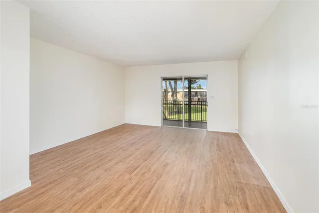 $1,650 | 1000 Lake Of The Woods Boulevard, Unit E206, Fern Park, FL 32730