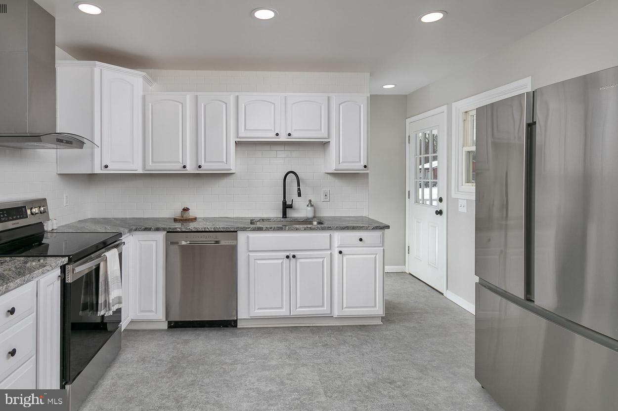 1128 Poplar Grove Road Street, MD 21154 - Photo 2 of 31 Gallery Image 2