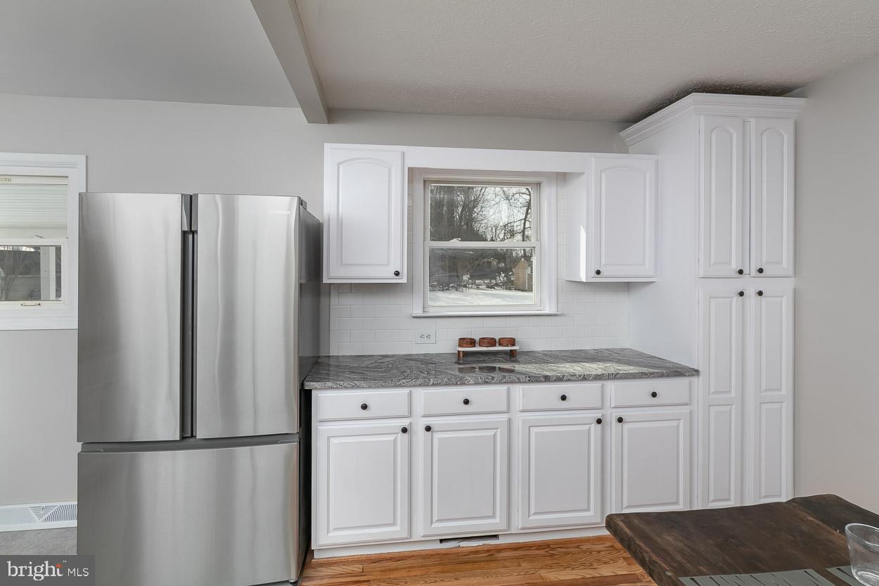 1128 Poplar Grove Road Street, MD 21154 - Photo 5 of 31 Gallery Image 5