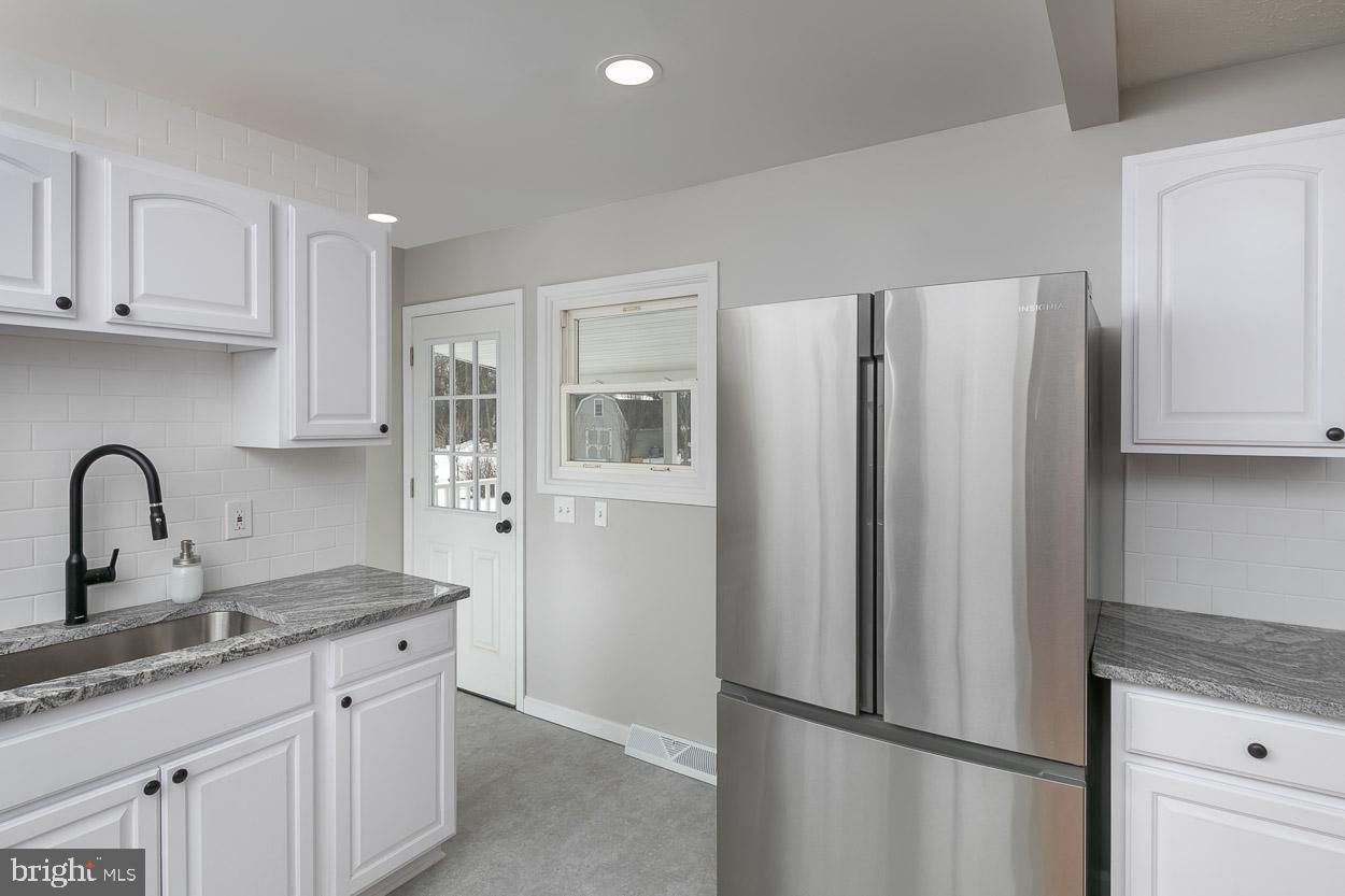 1128 Poplar Grove Road Street, MD 21154 - Photo 6 of 31 Gallery Image 6