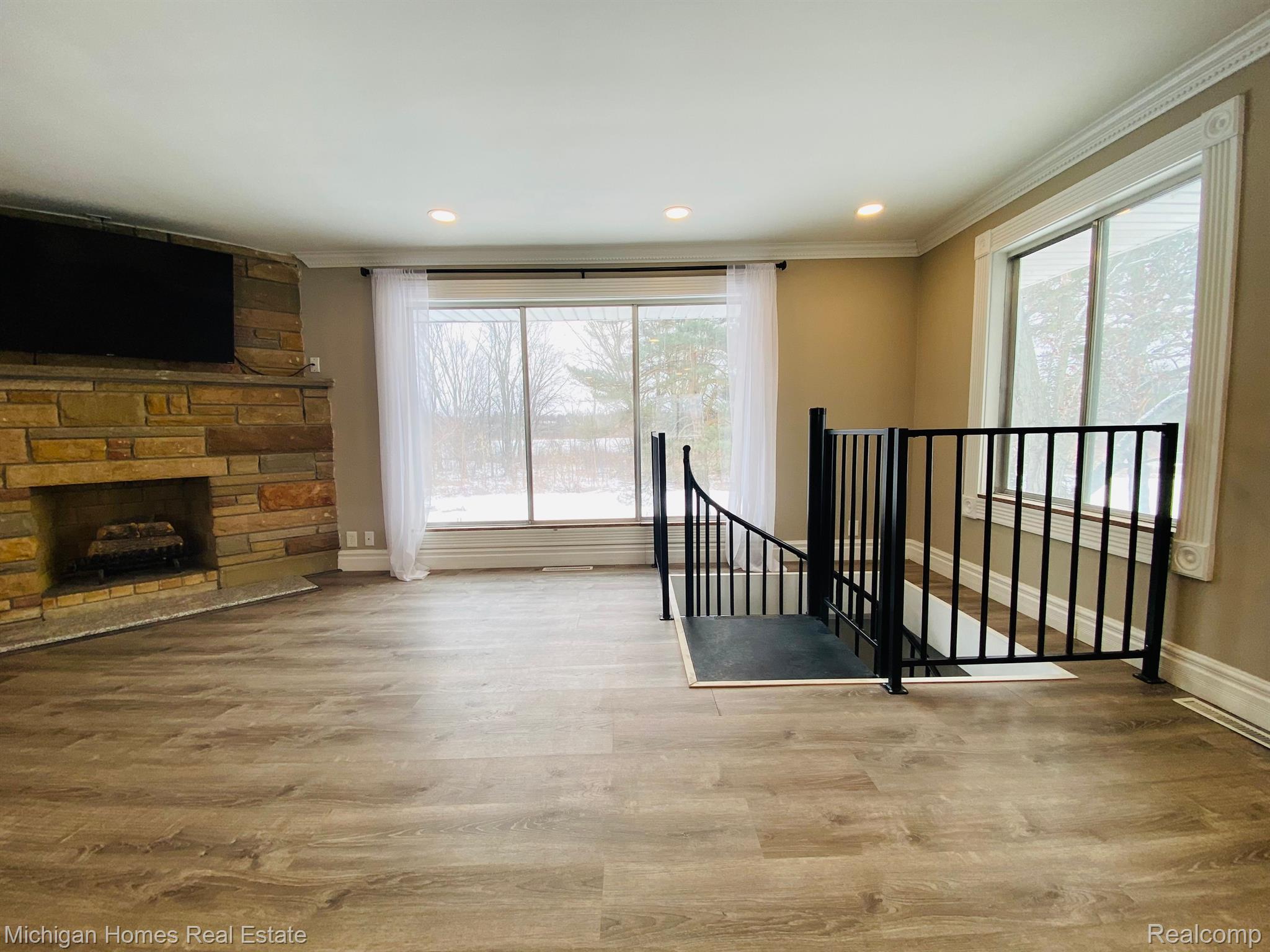 8089 North Holly Road Grand Blanc, MI 48439 - Photo 18 of 31