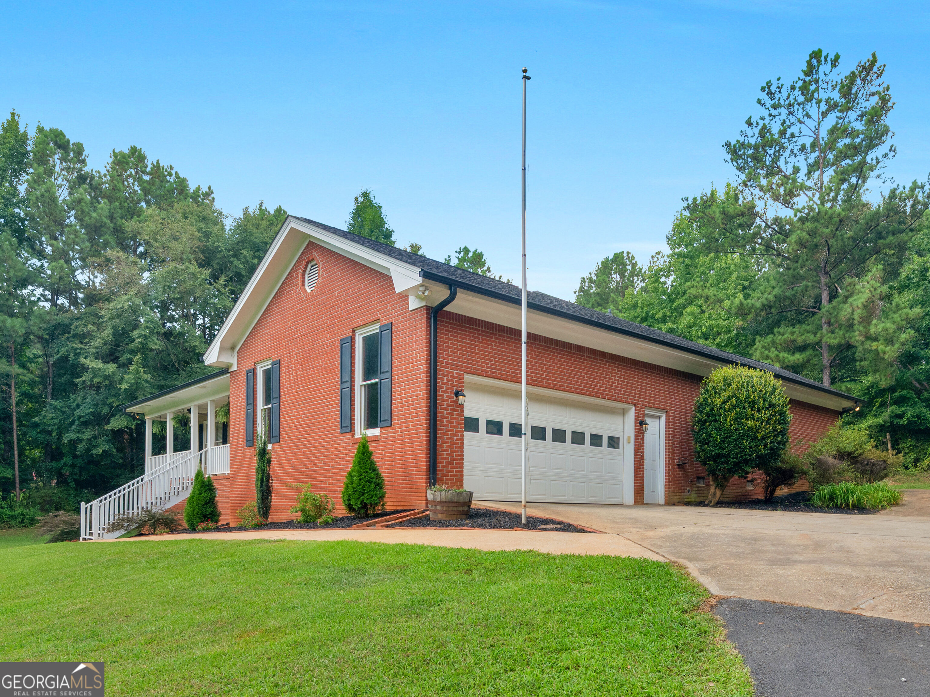 517 Hamlin Road Jackson, GA 30233 - Photo 29 of 32 Gallery Image 29