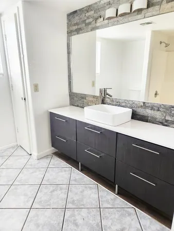 $2,500 | 4320 East Morrow Drive, Phoenix, AZ 85050