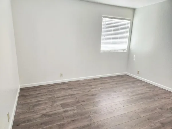 $2,500 | 4320 East Morrow Drive, Phoenix, AZ 85050