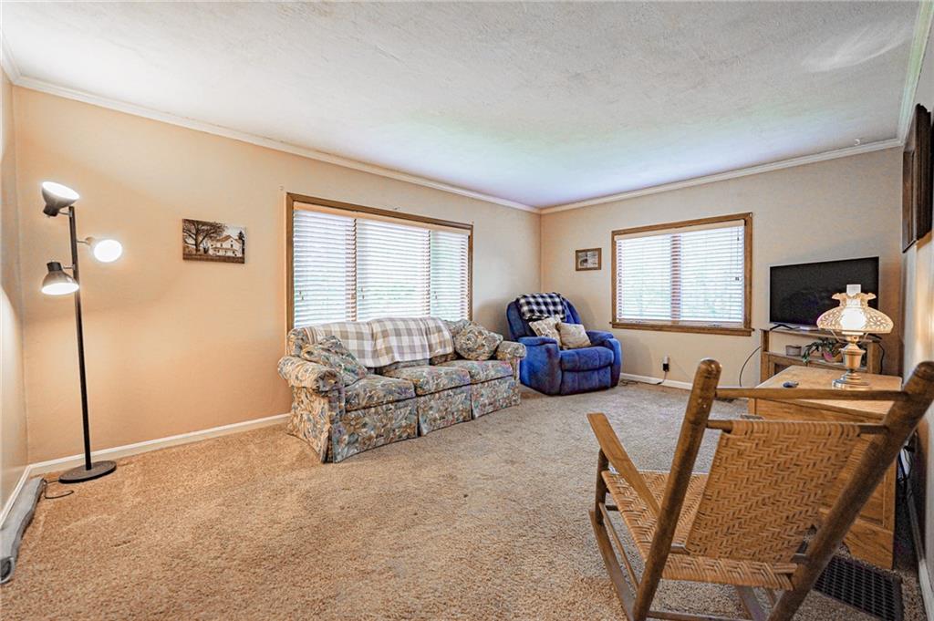 3886 Darlington Road Darlington, PA 16115 - Photo 11 of 43