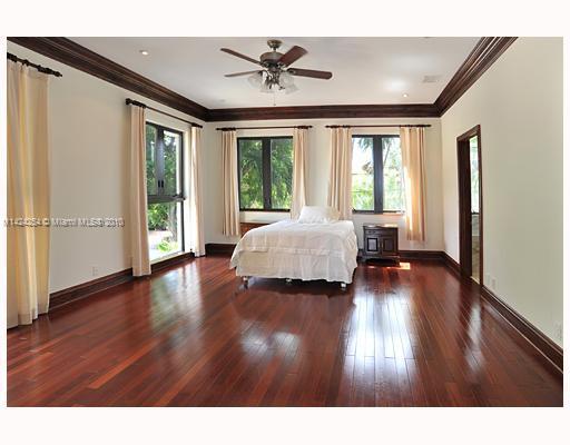 5150 North Bay Road Miami Beach, FL 33140 - Photo 10 of 11 Gallery Image 10