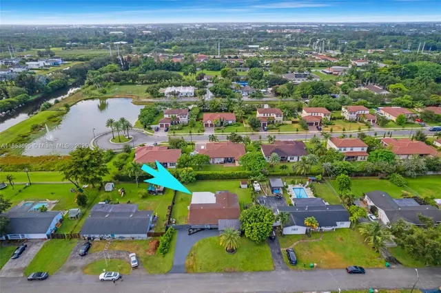 $735,000 | 6571 Southwest 56th Street, Davie, FL 33314