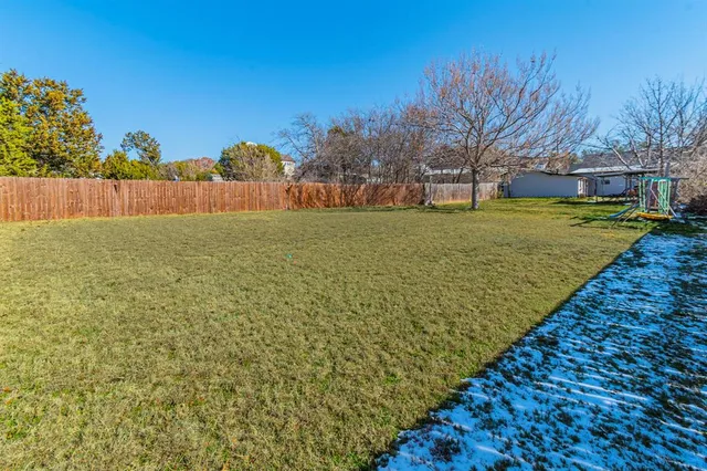 $1,800 | 1605 Franklin Street, Weatherford, TX 76086