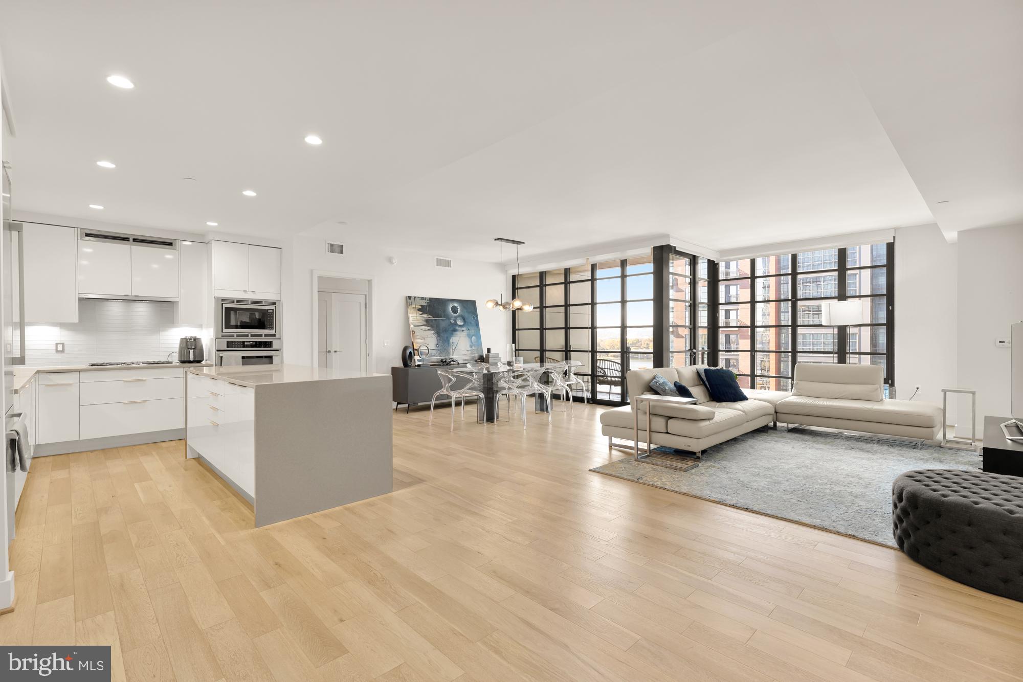 45 Sutton Square Southwest, Unit 706 Washington, DC 20024 - Photo 1 of 51