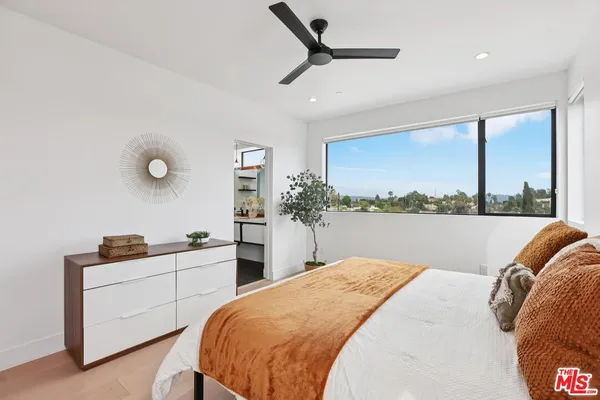 $1,749,000 | 3223 Rowena Avenue, Los Angeles, CA 90027