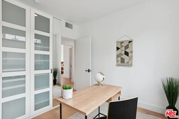 $1,749,000 | 3223 Rowena Avenue, Los Angeles, CA 90027