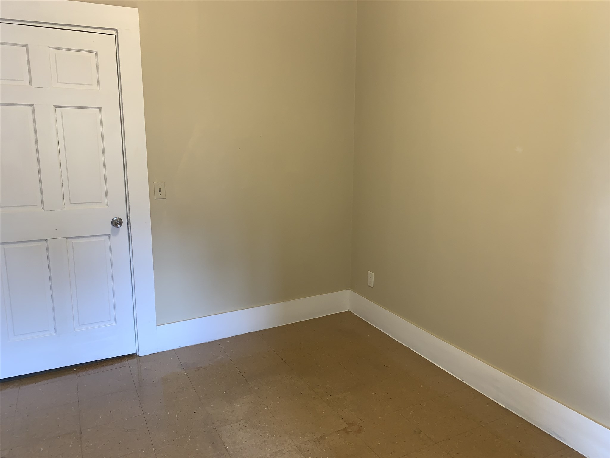 249 Main Street, Unit 1 Tilton, NH 03276 - Photo 6 of 7