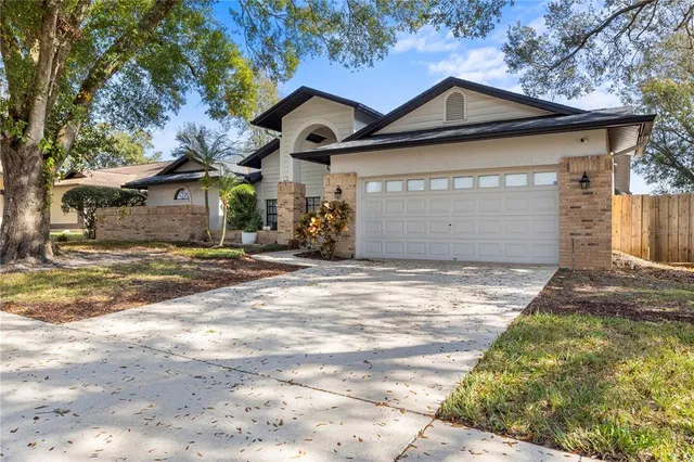 $515,000 | 2917 Starmount Drive, Valrico, FL 33596