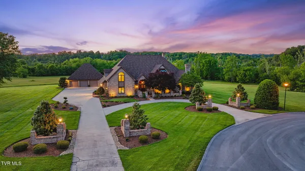 $1,998,000 | 2216 Lamont Street, Kingsport, TN 37664